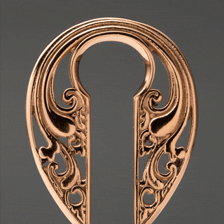 Rose Gold Stainless Steel Keyhole Hangers with Filigree Design