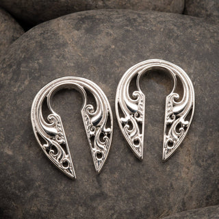Stainless Steel Keyhole Hangers with Filigree Design