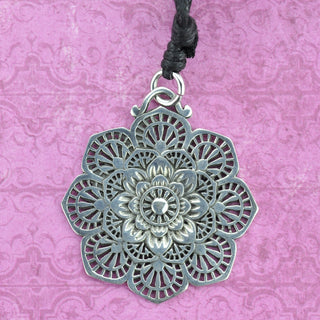 Flower Mandala White Brass Necklace
